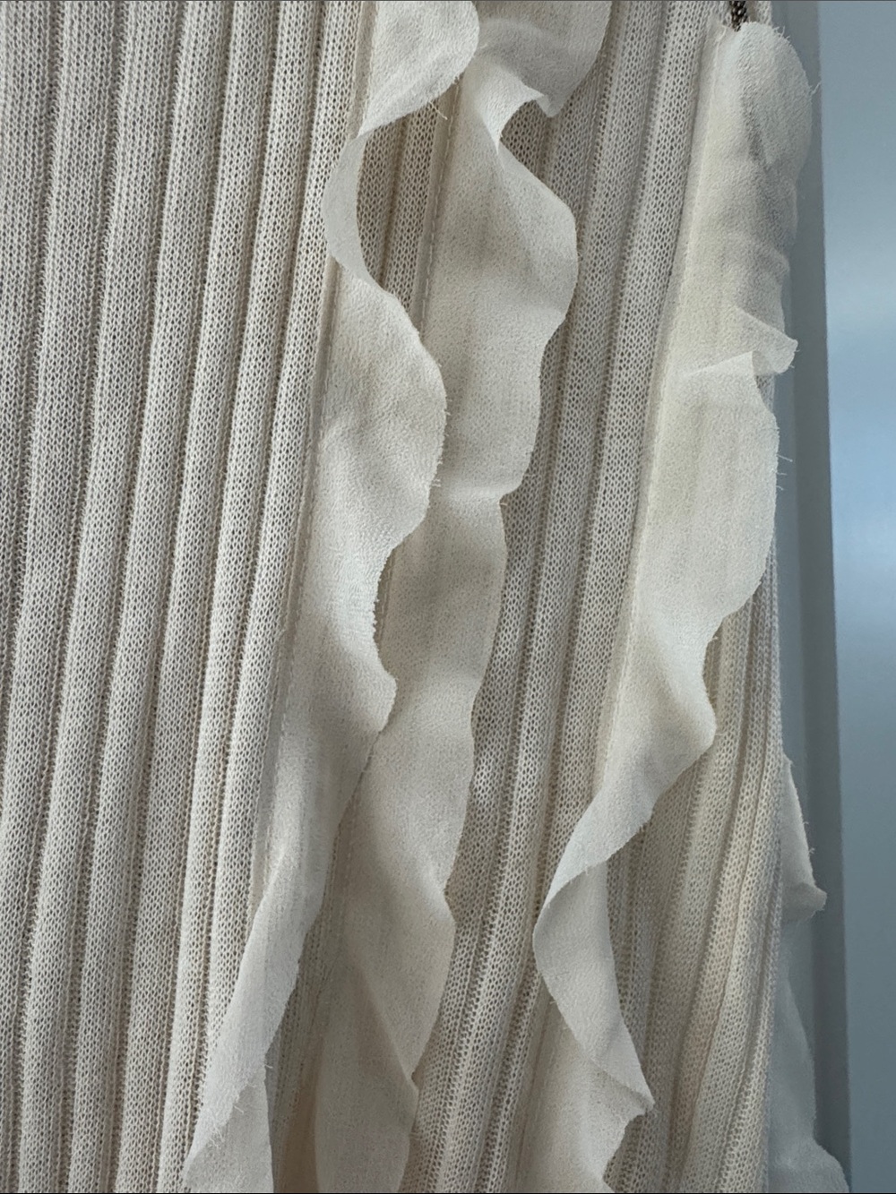 Zara Cream Ruffle Ribbed Tank Top - Picture 3 of 3